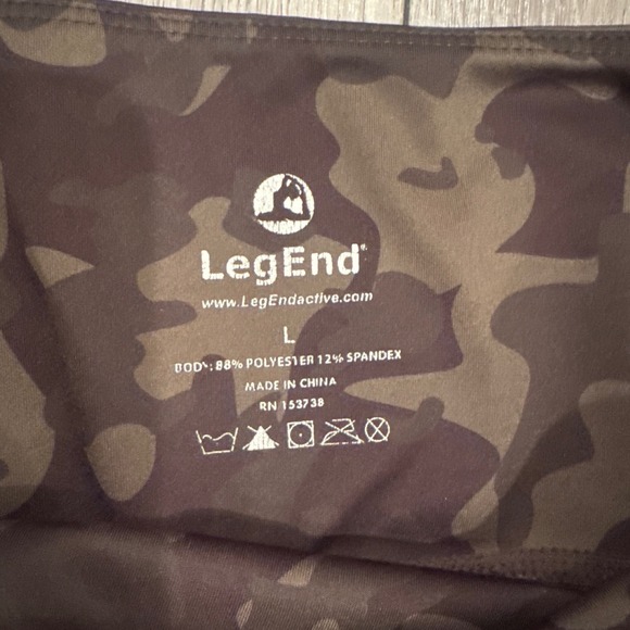 LegEnd Active Camo Leggings Women Size L High Waist Pocket Athleisure - Picture 2 of 3